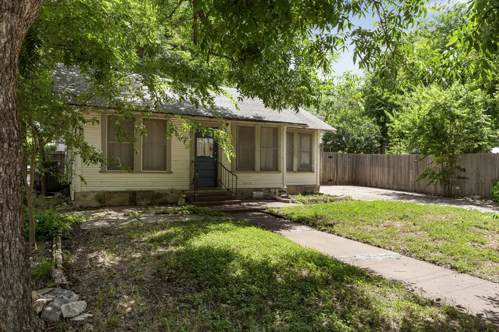 304 W 42nd Street Austin, TX 78751