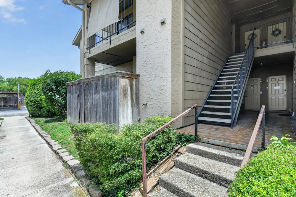 1202 Thorpe Lane #406D San Marcos, TX 78666