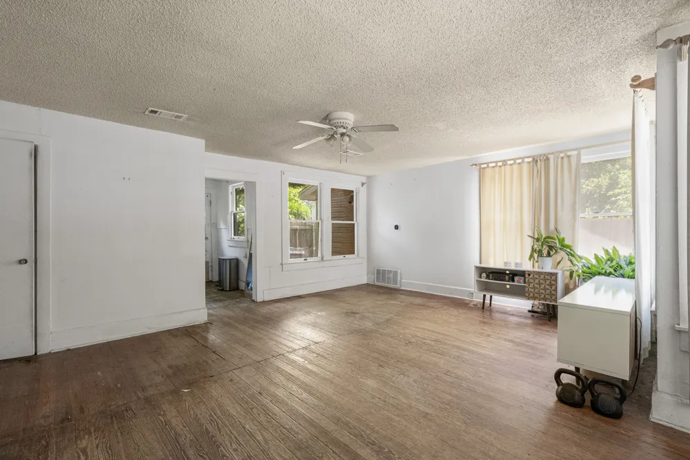 304 W 42nd Street Austin, TX 78751
