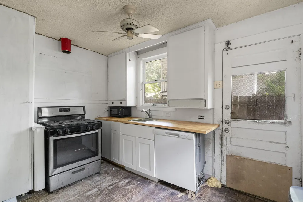 304 W 42nd Street Austin, TX 78751