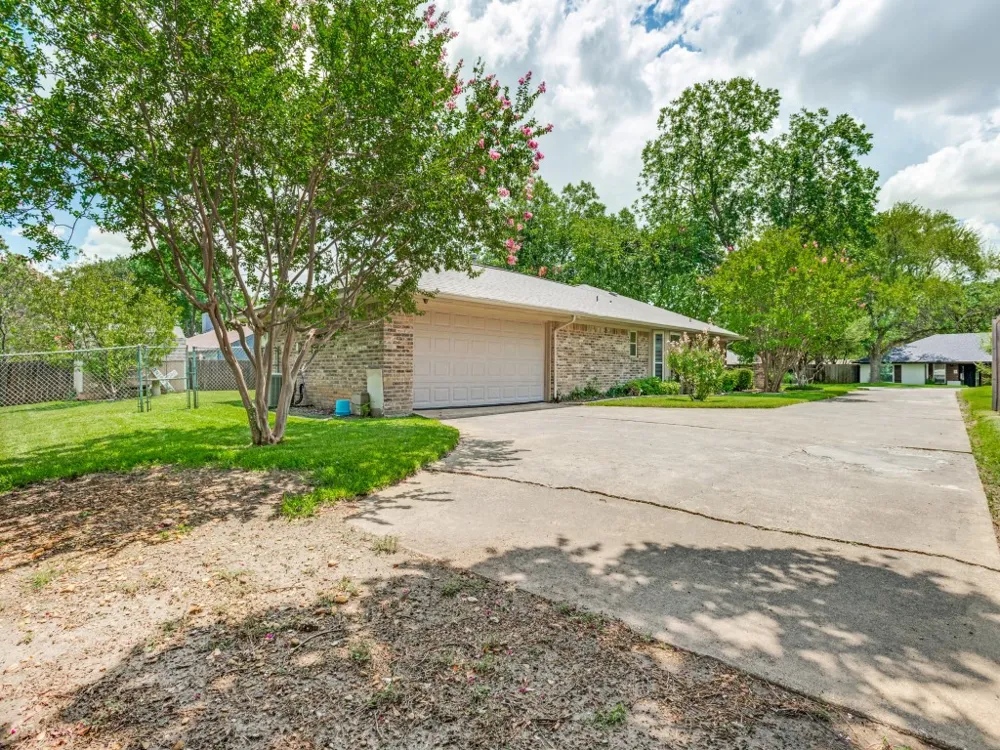 304 FORESTCREST LANE Coppell, TX 75019