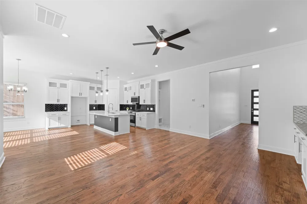 1320 Compton Street Dallas, TX 75203