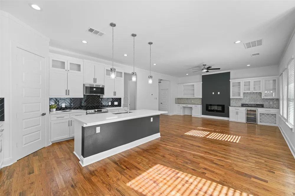 1320 Compton Street Dallas, TX 75203