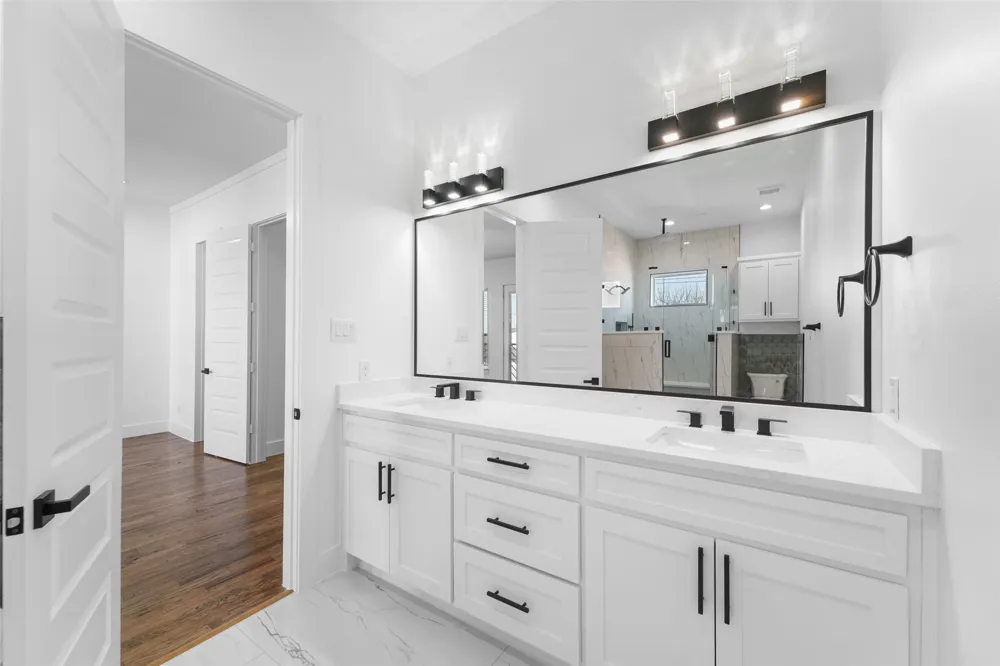 1320 Compton Street Dallas, TX 75203