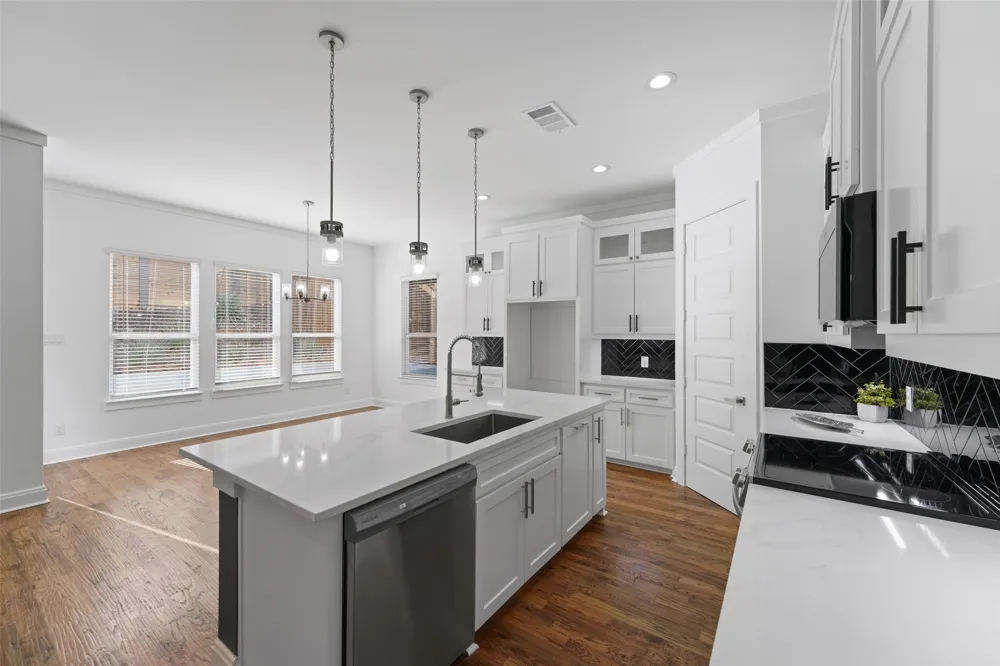 1320 Compton Street Dallas, TX 75203