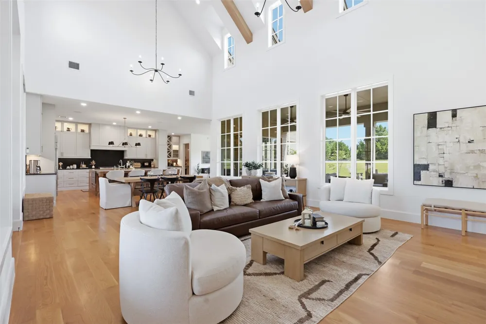 425 Abagail Lane Van Alstyne, TX 75495