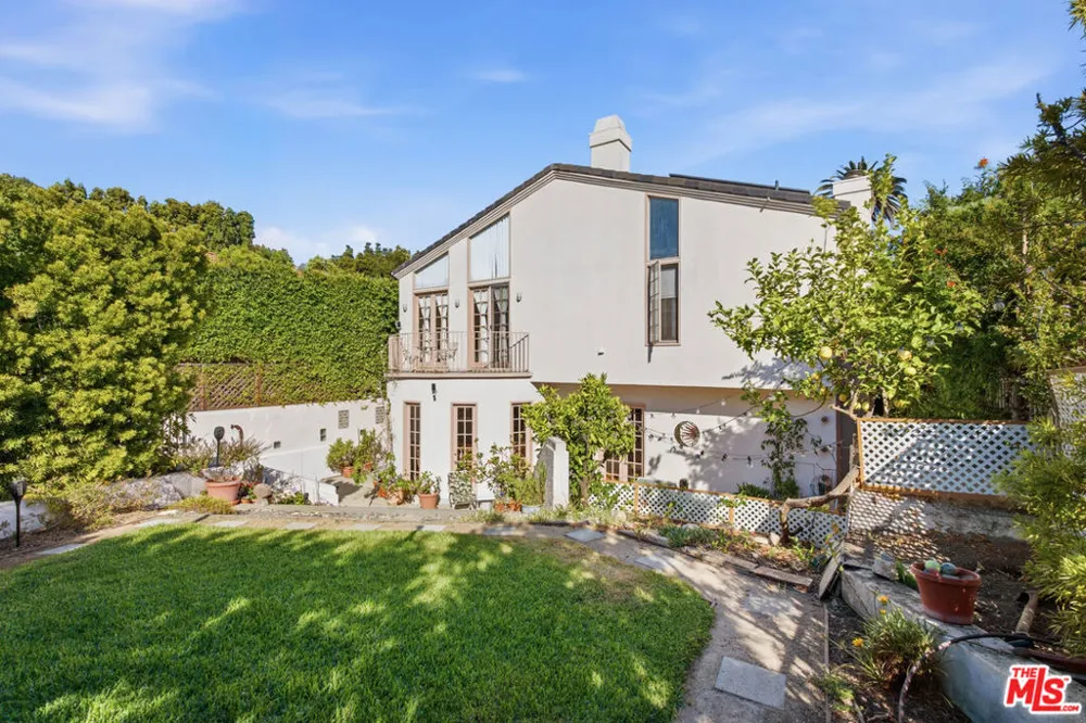 815 Georgina Avenue Santa Monica, CA 90402