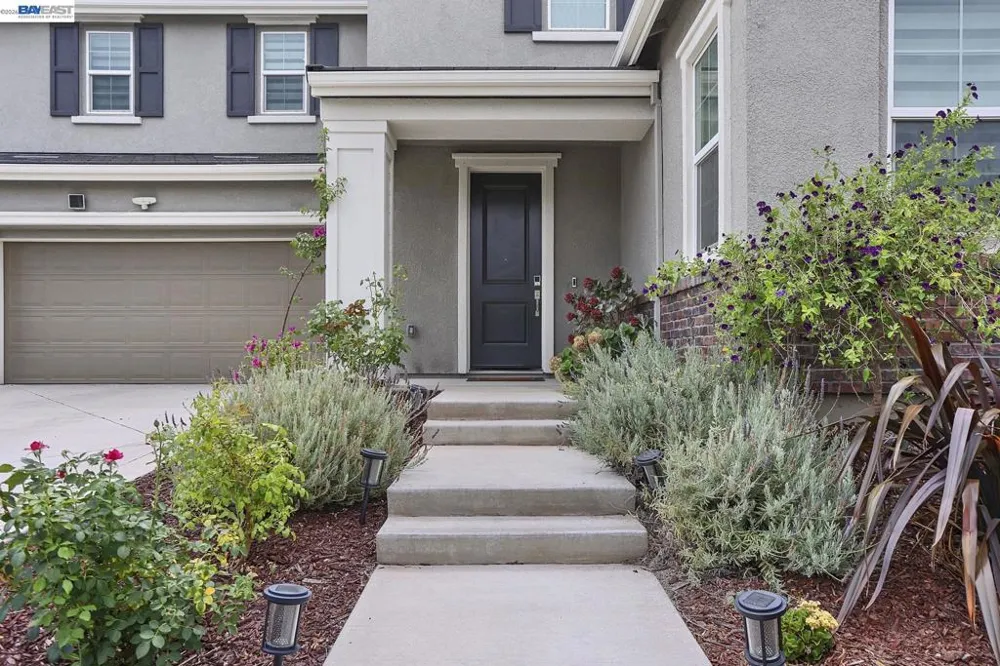 5342 Gatlin Dr Tracy, CA 95377