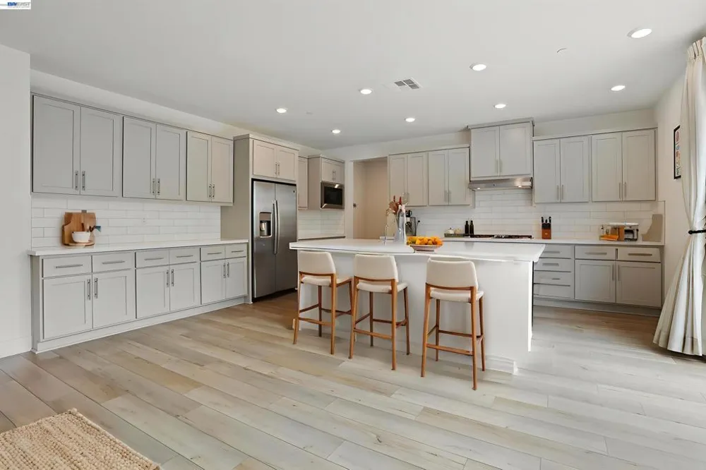 5342 Gatlin Dr Tracy, CA 95377