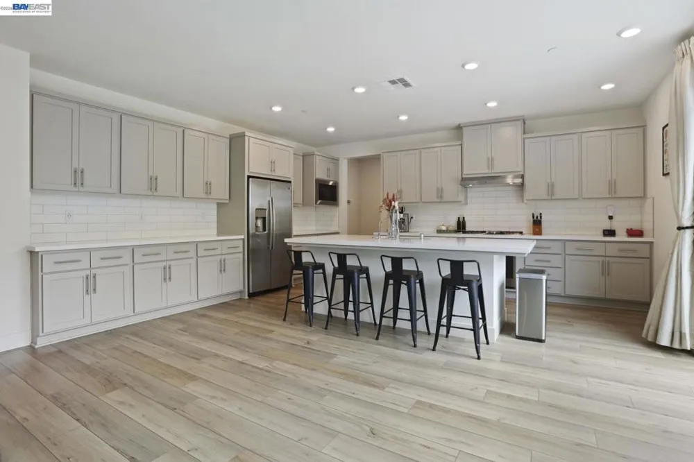 5342 Gatlin Dr Tracy, CA 95377
