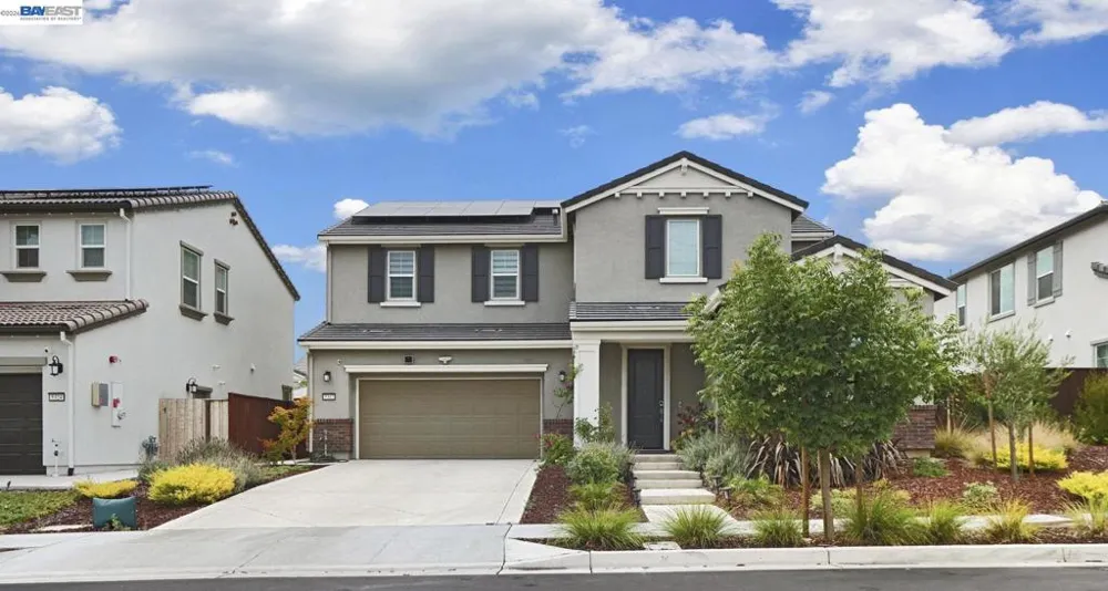 5342 Gatlin Dr Tracy, CA 95377