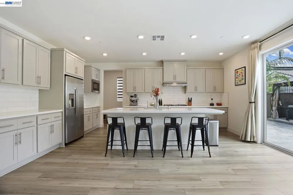 5342 Gatlin Dr Tracy, CA 95377