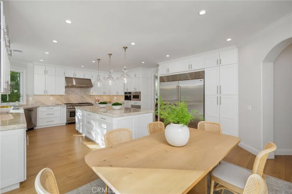 25714 Simpson Place Calabasas, CA 91302