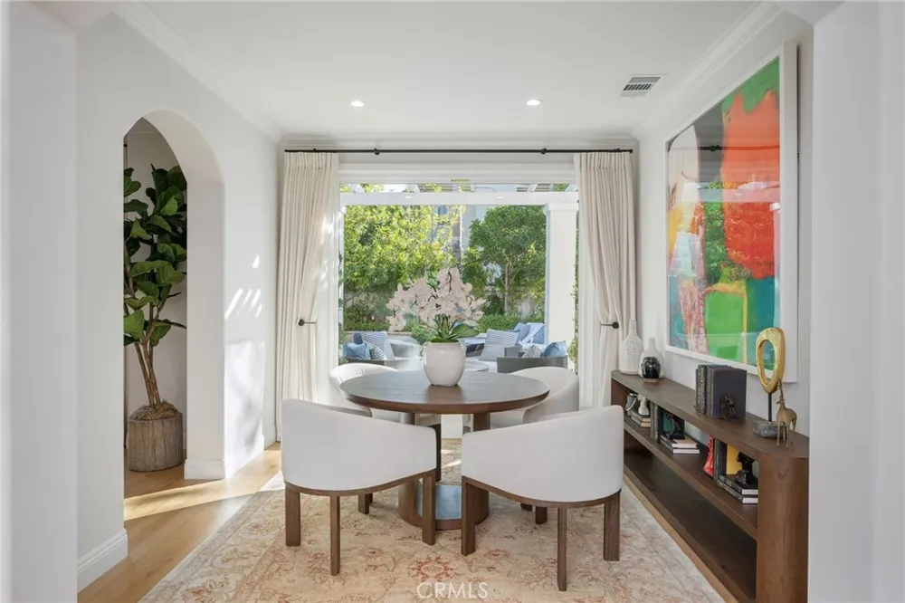 25714 Simpson Place Calabasas, CA 91302