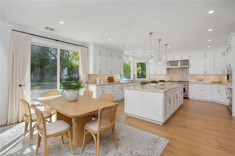 25714 Simpson Place Calabasas, CA 91302