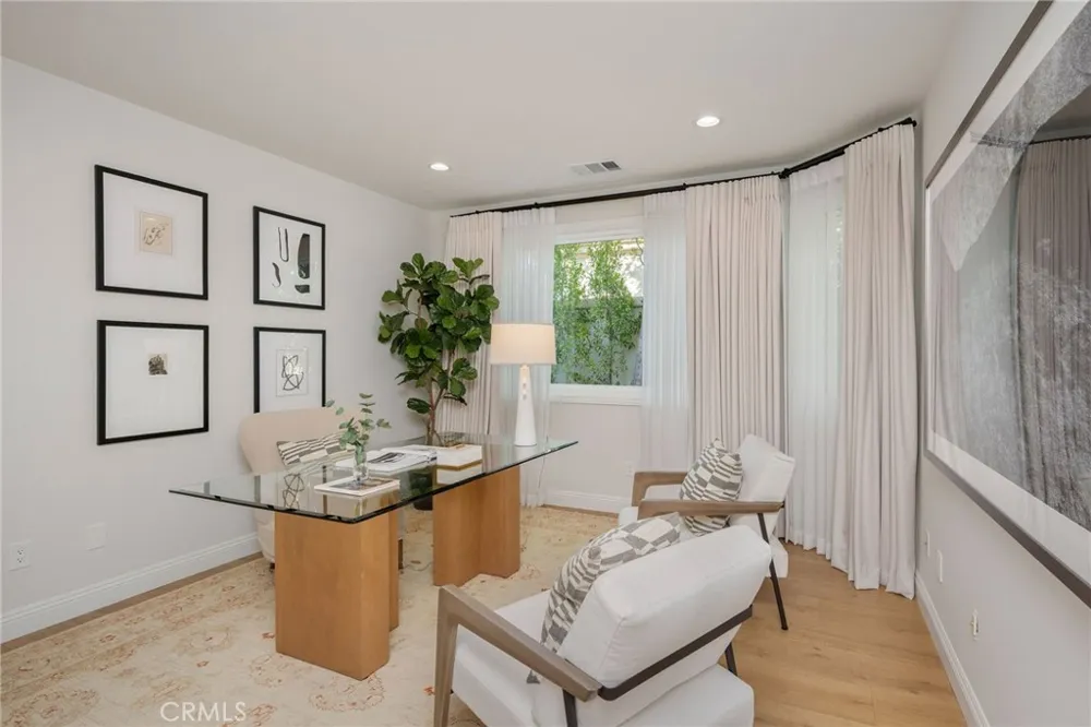25714 Simpson Place Calabasas, CA 91302