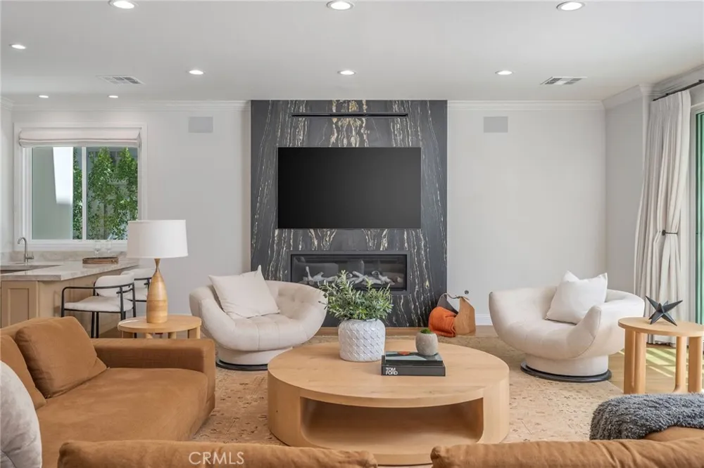 25714 Simpson Place Calabasas, CA 91302