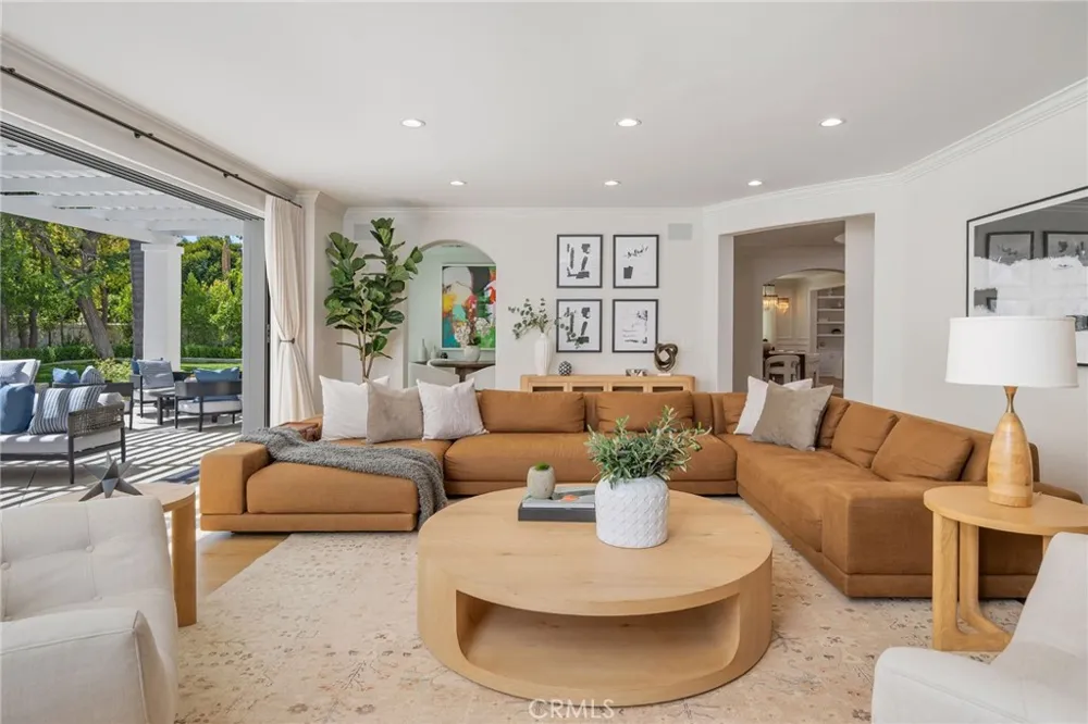 25714 Simpson Place Calabasas, CA 91302