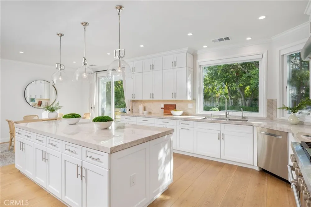 25714 Simpson Place Calabasas, CA 91302