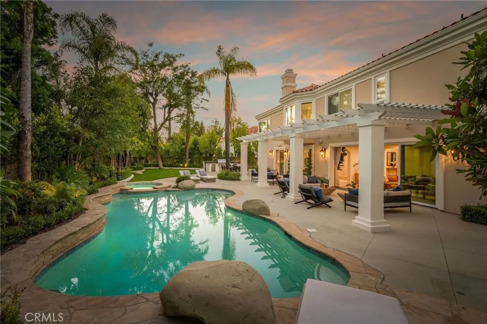 25714 Simpson Place Calabasas, CA 91302