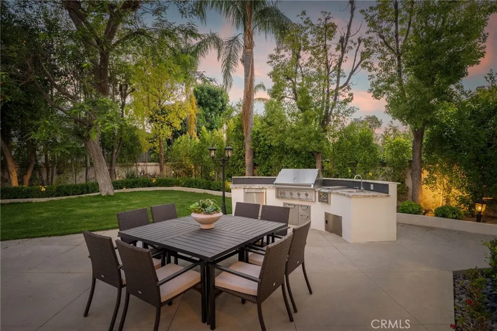 25714 Simpson Place Calabasas, CA 91302