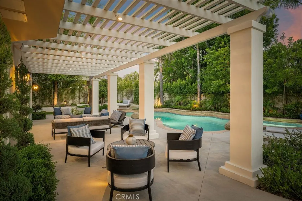 25714 Simpson Place Calabasas, CA 91302