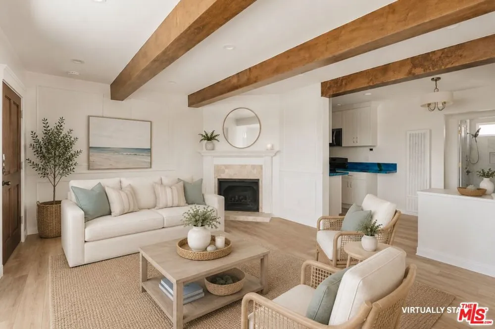 1466 Manhattan Beach Boulevard #4 Manhattan Beach, CA 90266