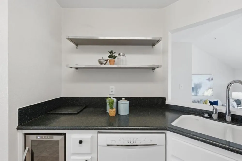 855 Mountain View Drive #4 Daly City, CA 94014