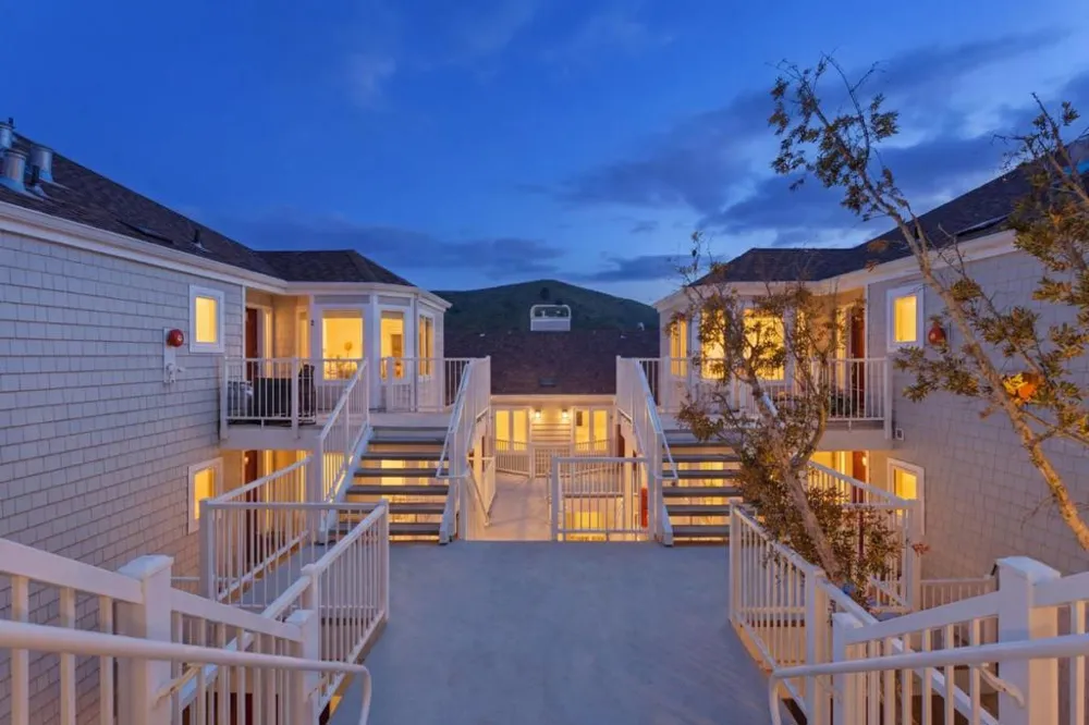 855 Mountain View Drive #4 Daly City, CA 94014