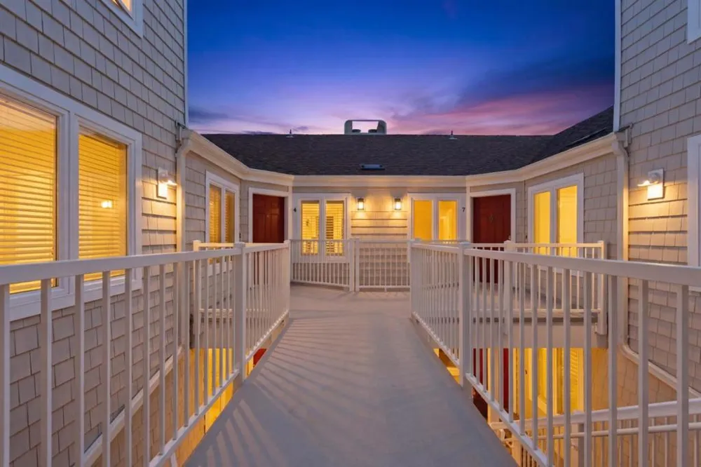855 Mountain View Drive #4 Daly City, CA 94014