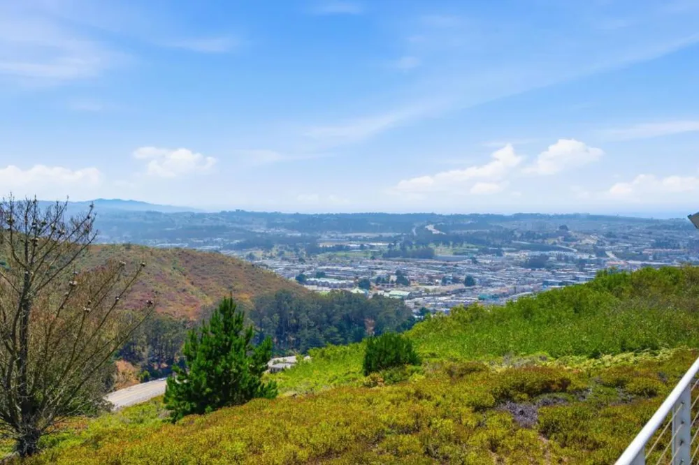 855 Mountain View Drive #4 Daly City, CA 94014