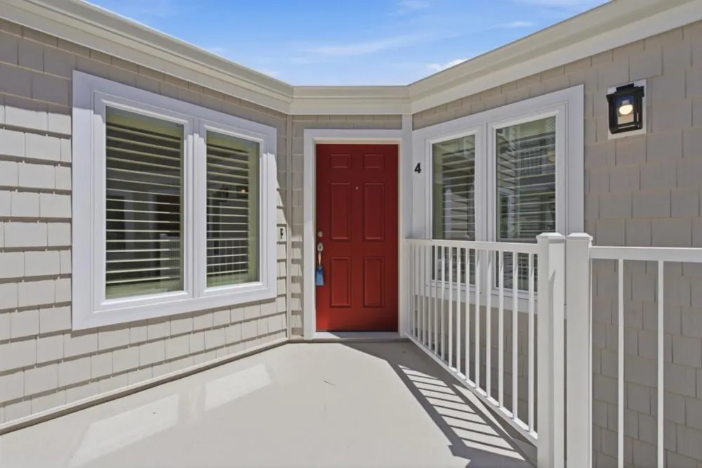 855 Mountain View Drive #4 Daly City, CA 94014
