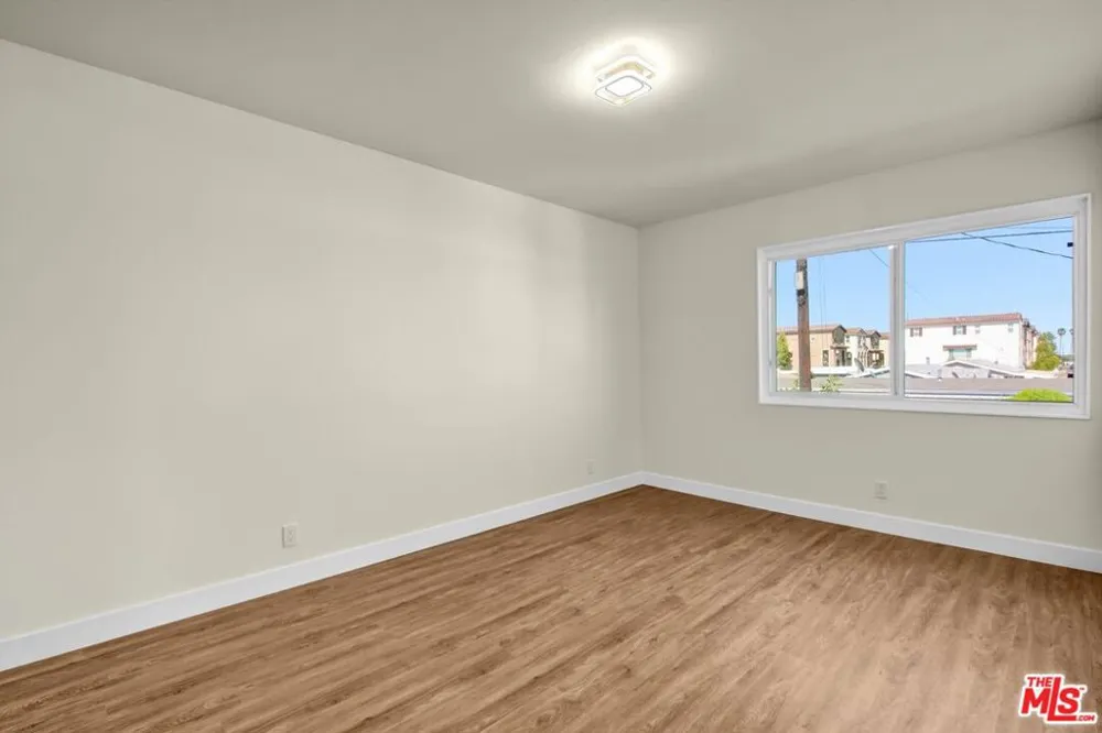 21748 Acarus Avenue Carson, CA 90745