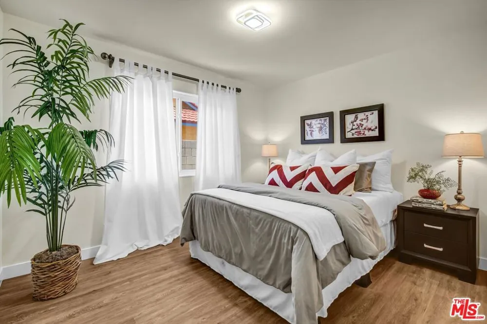 21748 Acarus Avenue Carson, CA 90745