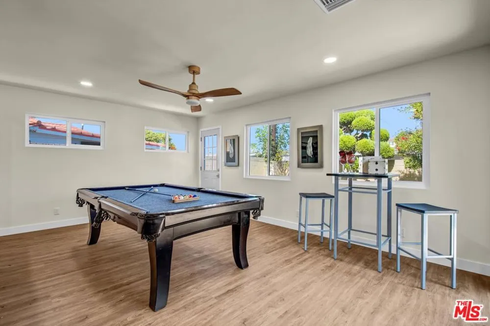 21748 Acarus Avenue Carson, CA 90745