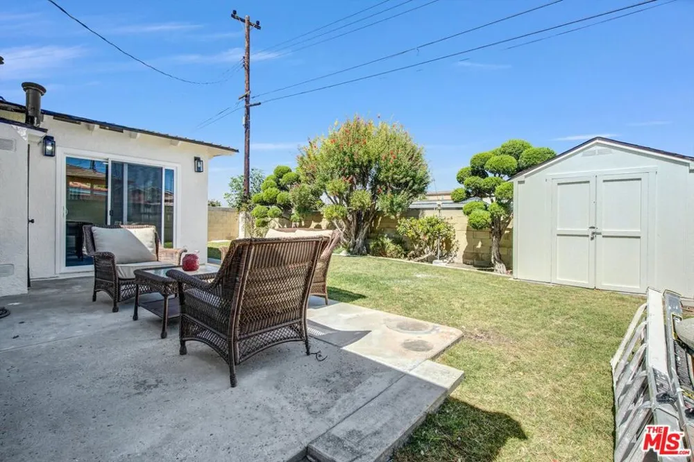 21748 Acarus Avenue Carson, CA 90745