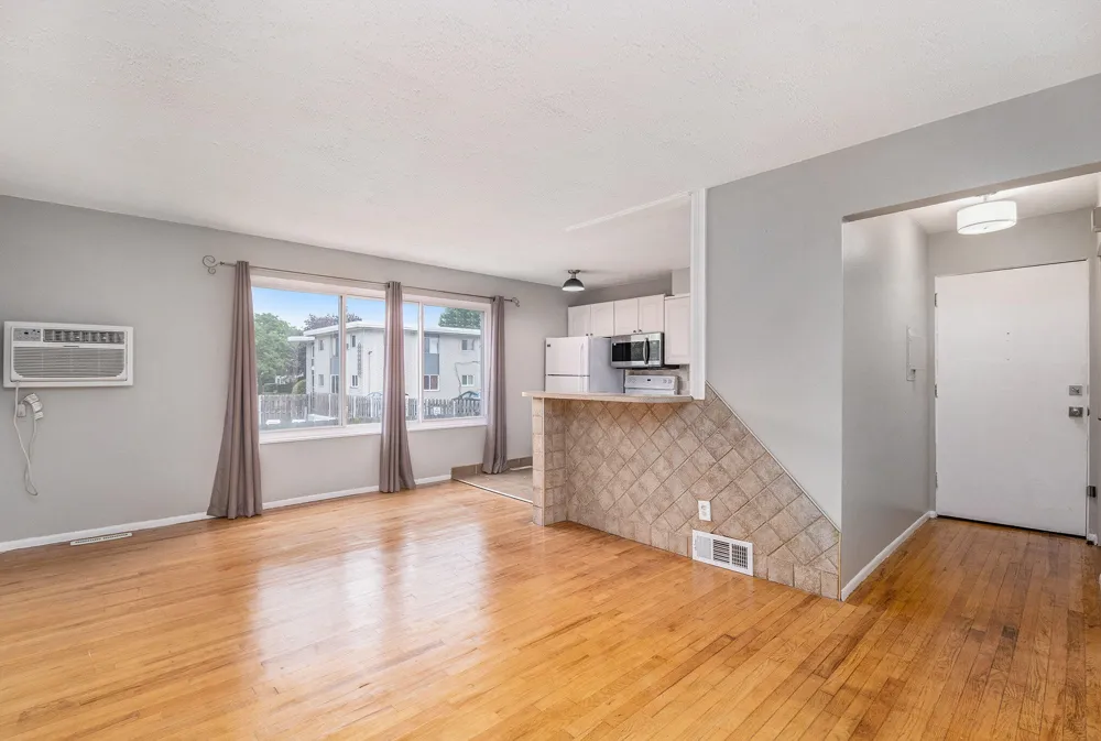 4910 Briarwood Avenue #A3 Royal Oak, MI 48073