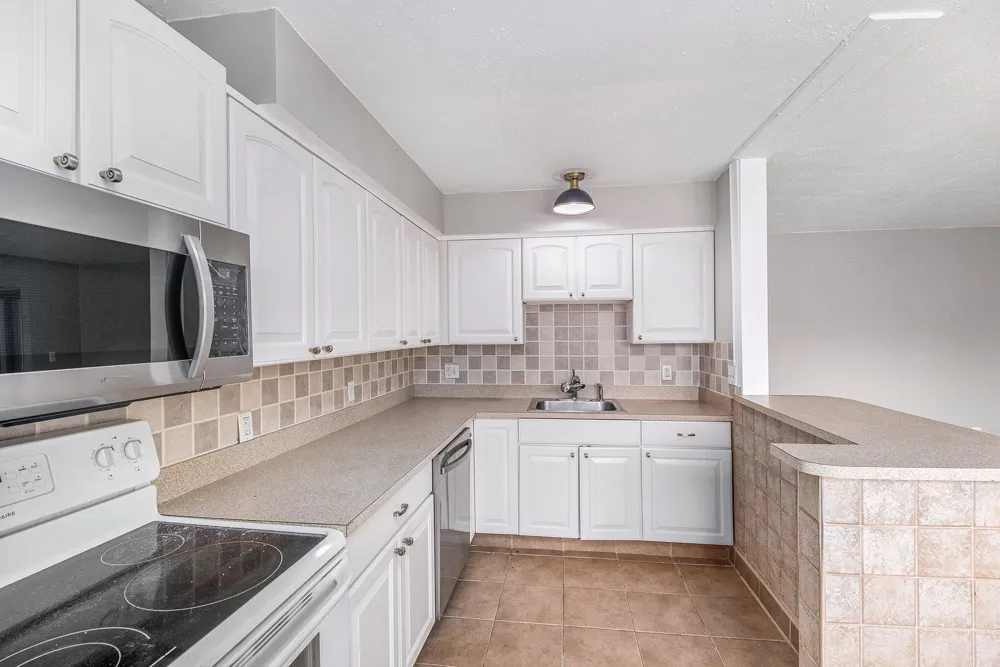 4910 Briarwood Avenue #A3 Royal Oak, MI 48073