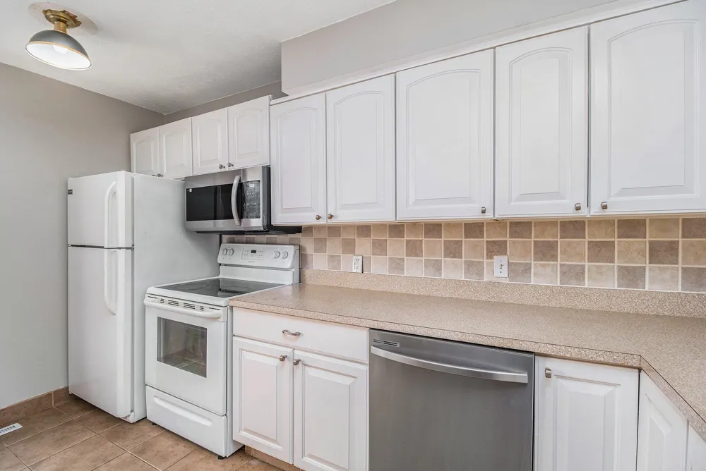 4910 Briarwood Avenue #A3 Royal Oak, MI 48073