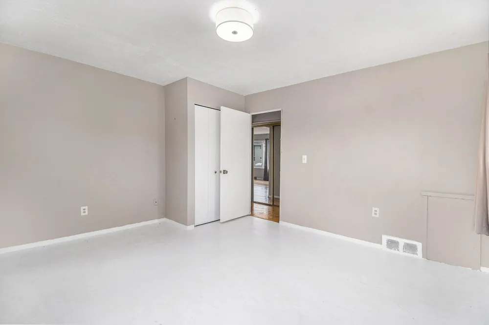 4910 Briarwood Avenue #A3 Royal Oak, MI 48073