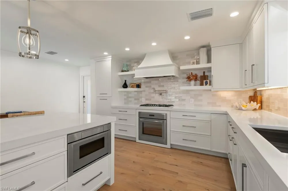 25 Beach Homes Captiva, FL 33924