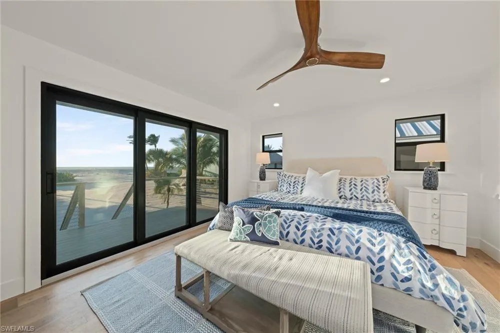 25 Beach Homes Captiva, FL 33924