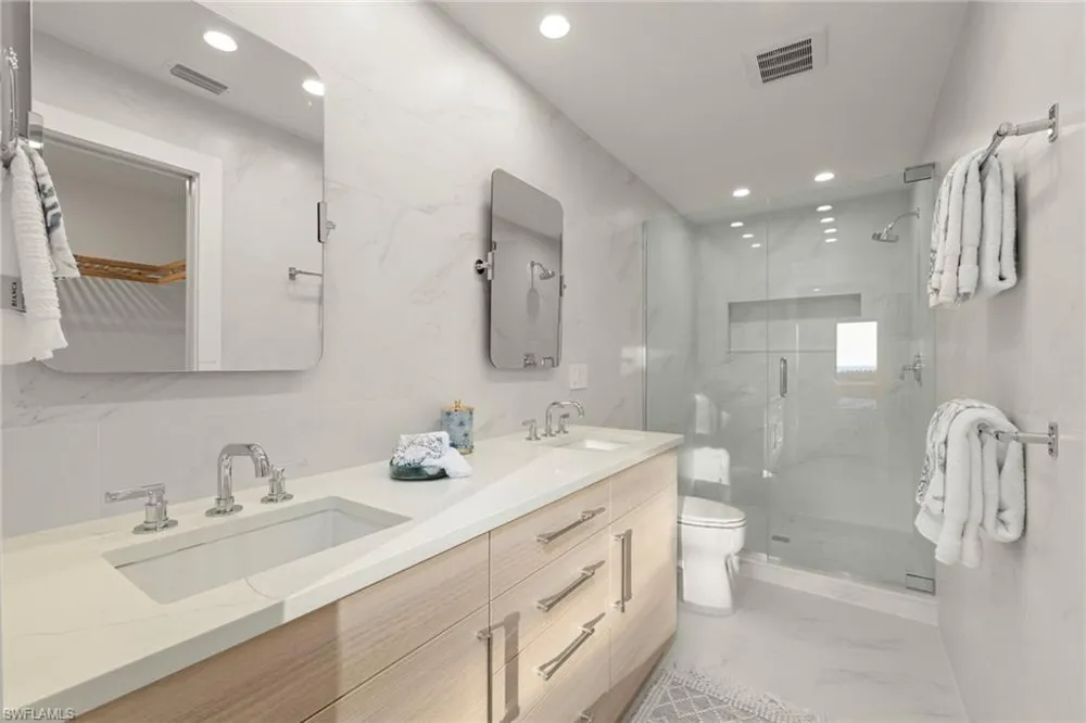 25 Beach Homes Captiva, FL 33924