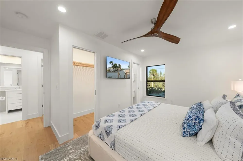 25 Beach Homes Captiva, FL 33924