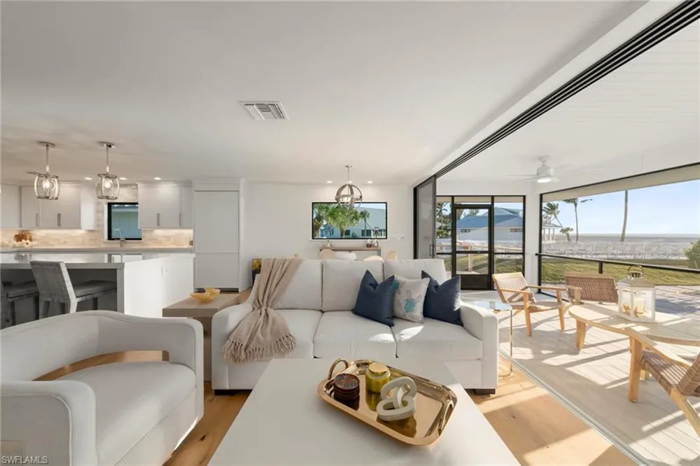 25 Beach Homes Captiva, FL 33924