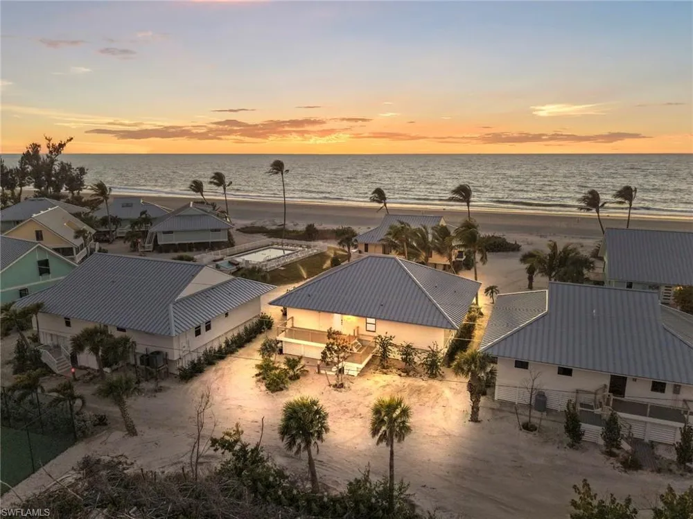 25 Beach Homes Captiva, FL 33924