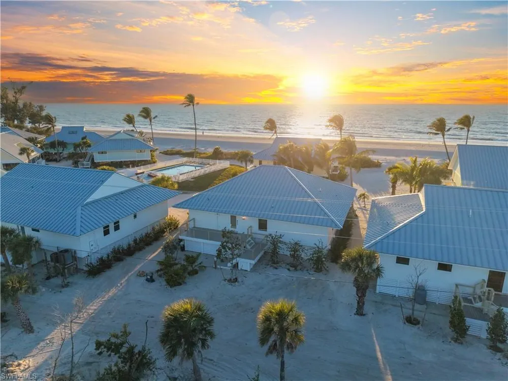 25 Beach Homes Captiva, FL 33924