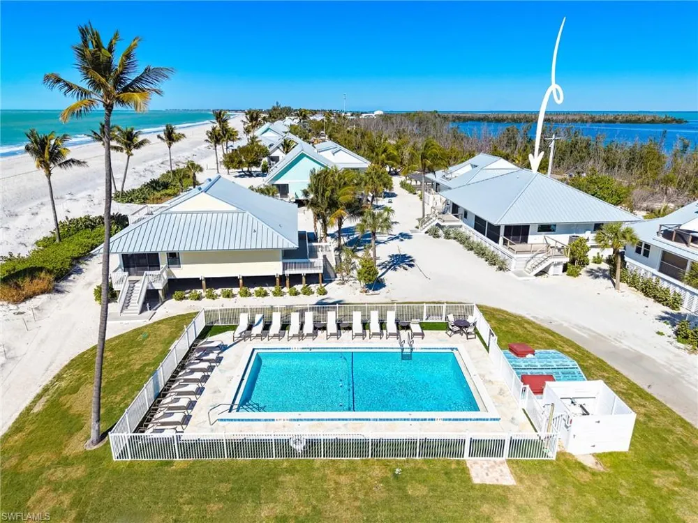 25 Beach Homes Captiva, FL 33924