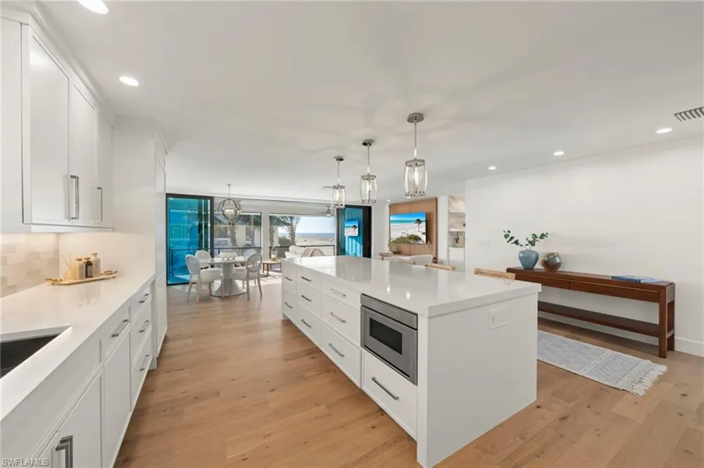 25 Beach Homes Captiva, FL 33924