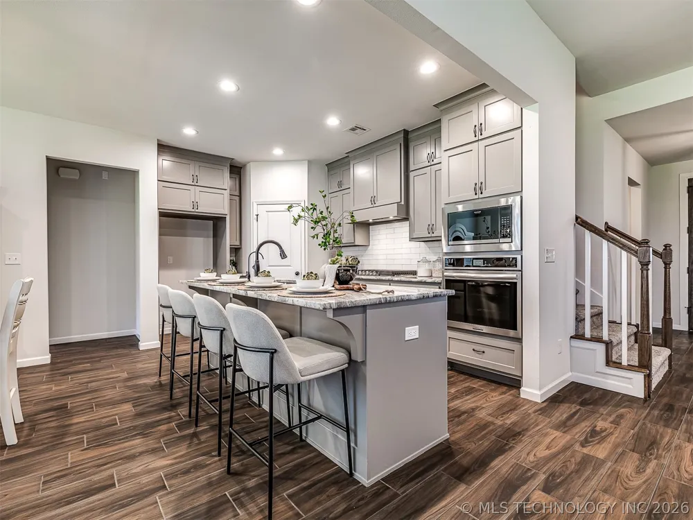 703 E 126th Street S Jenks, OK 74037